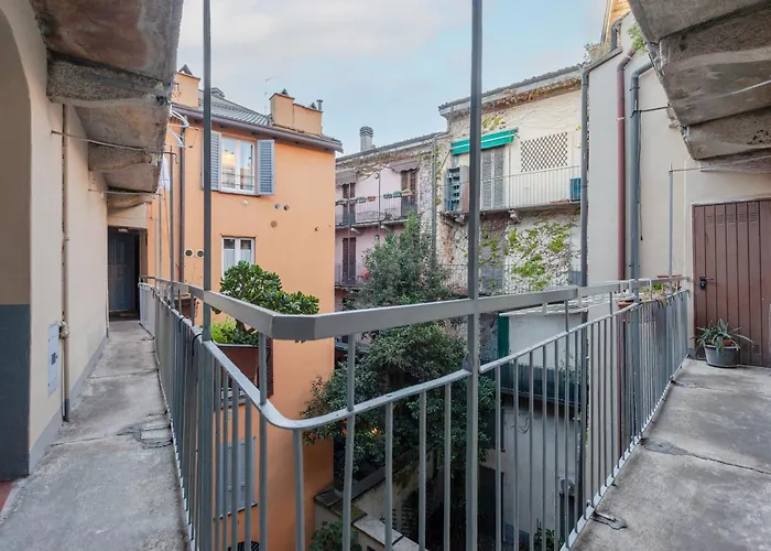 Sant Ambrogio Lovely Flat
