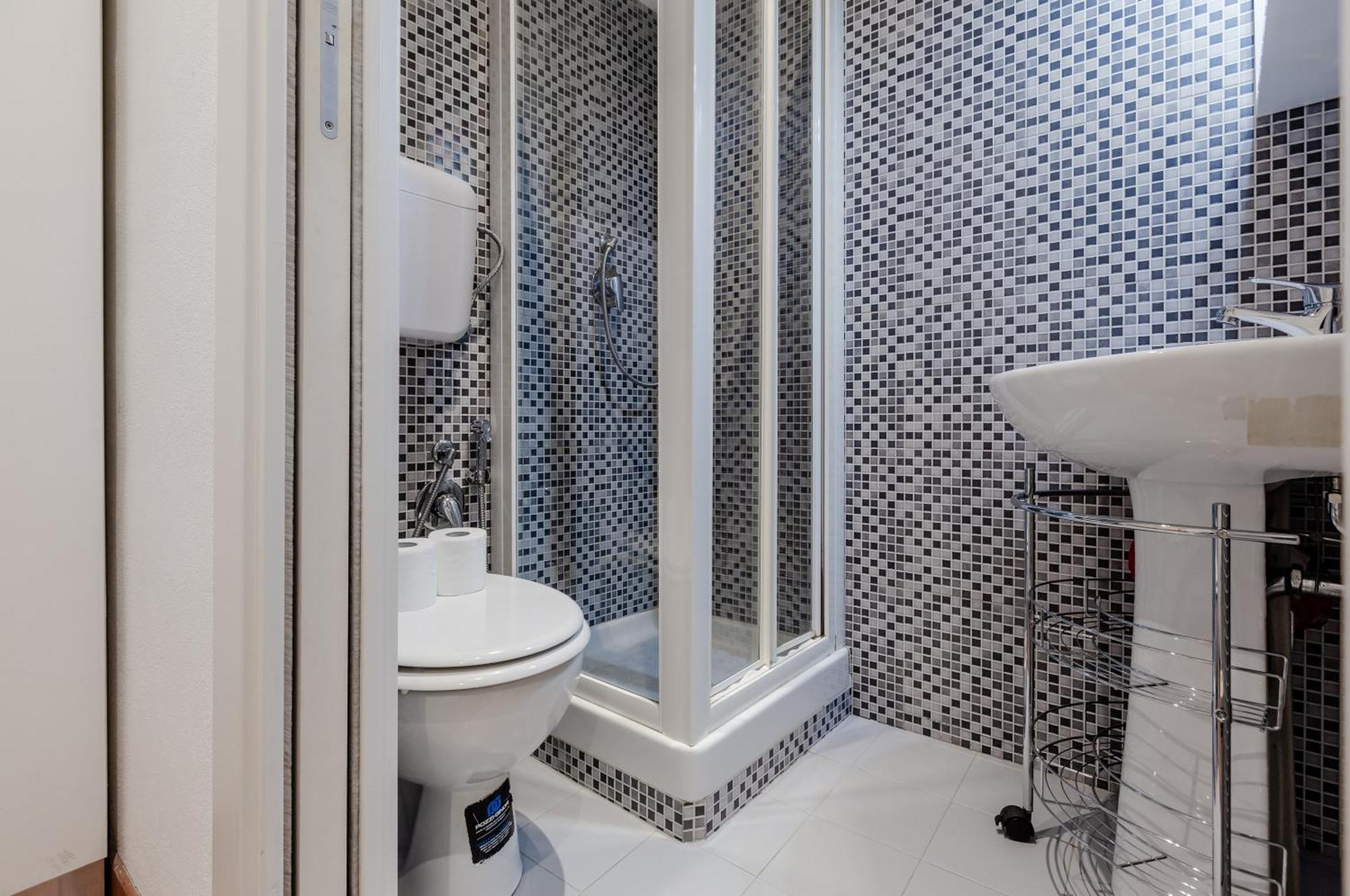 Sant Ambrogio Lovely Flat Mailand